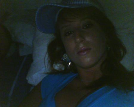 MoI eN mOdE cAsQuEtTe...