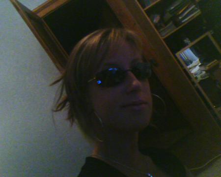 MoI eN mOdE lUnEttE dE JeReM...