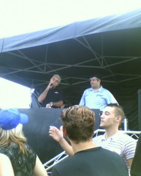 GaRdEn PaRtY kOnPlEx...