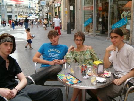 CeD, YoYo, HeLeNe FeAt CaMiLLe...